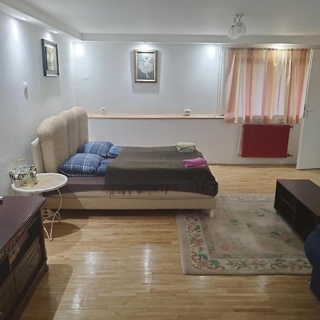Goksi Apartment Суботиця Екстер'єр фото