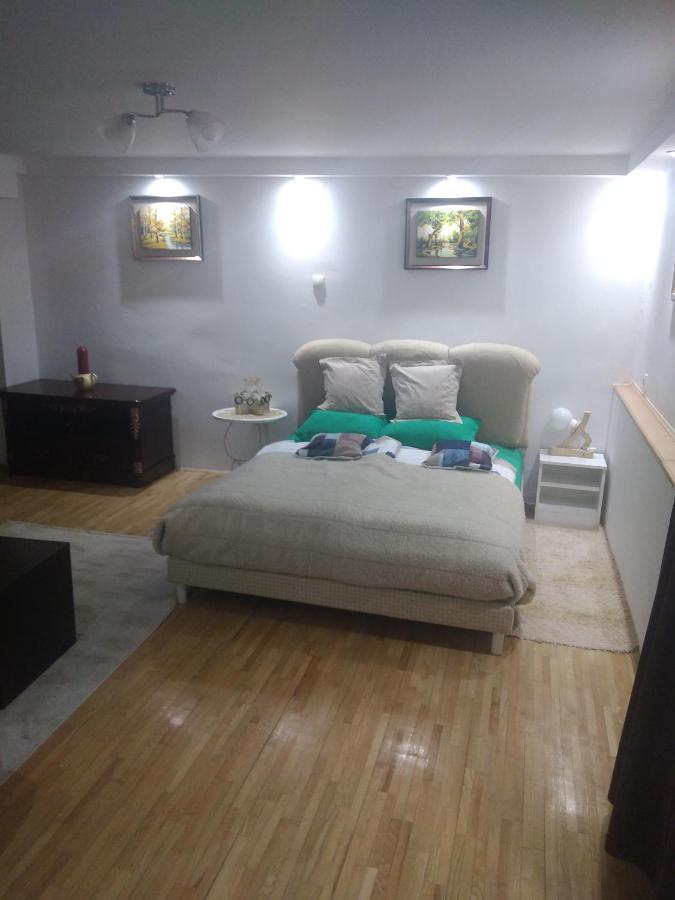 Goksi Apartment Суботиця Екстер'єр фото