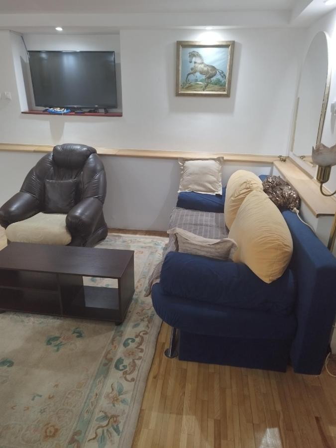 Goksi Apartment Суботиця Екстер'єр фото